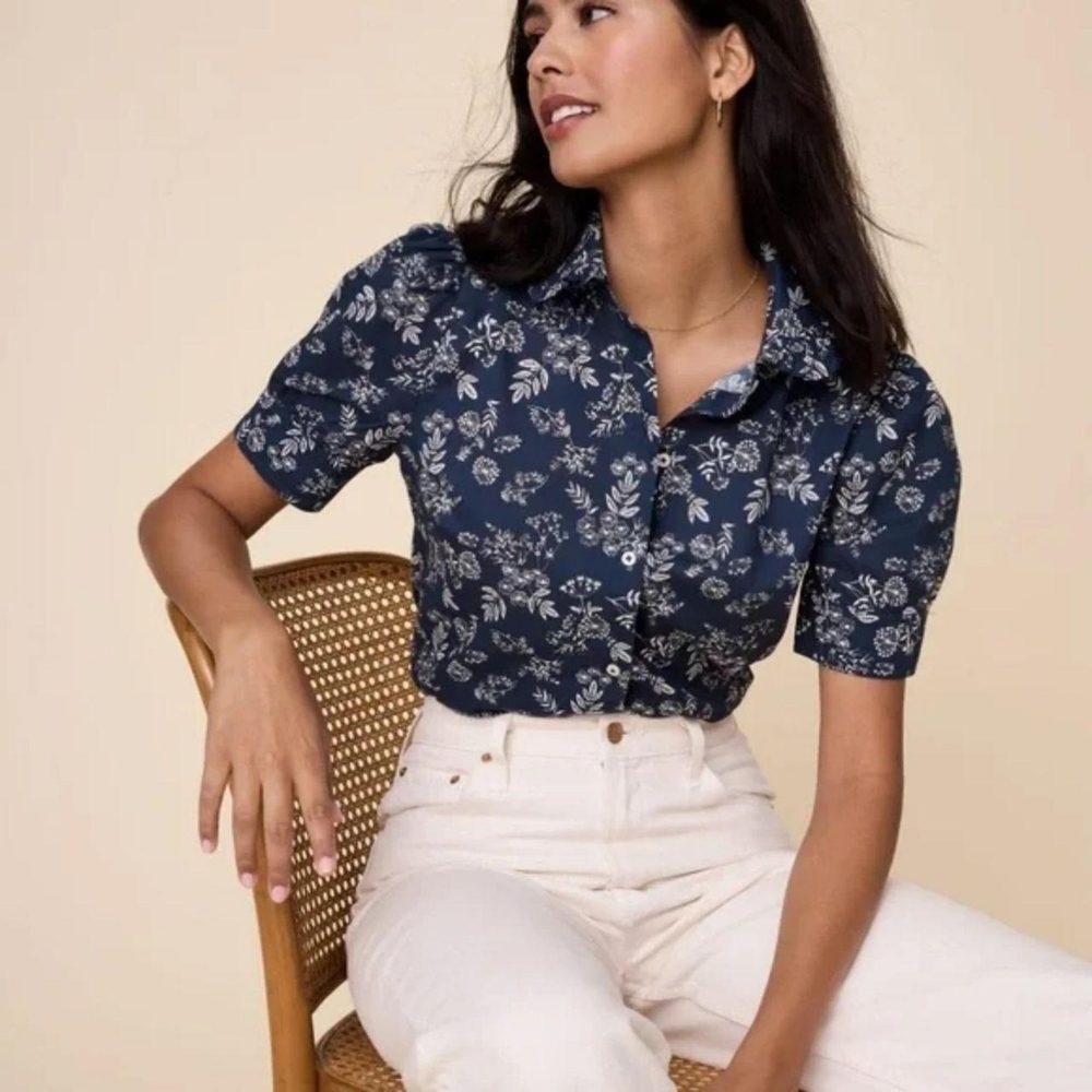 UNTUCKit Women's Allison Floral Short Sleeve Shirt